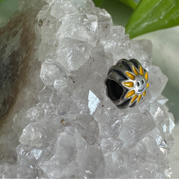 Pandora - Smiling Sun Authentic Retired Charm Bead - Silver and Yellow Enamel - Picture 2 of 8